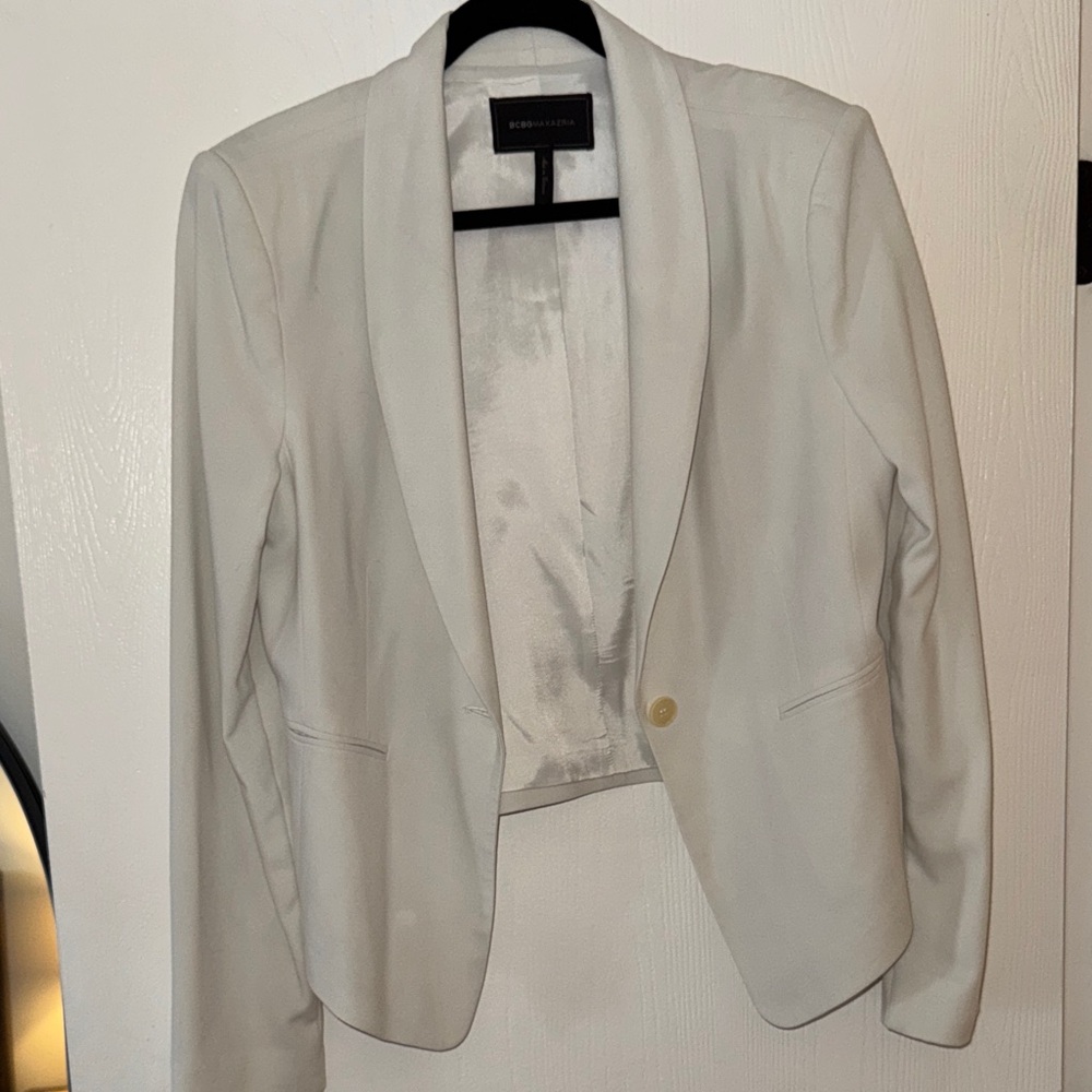White Blazer BCBG